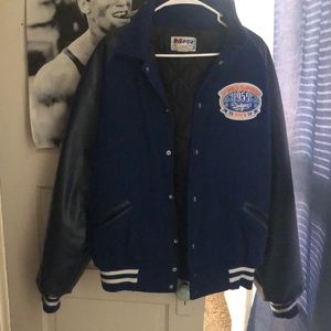 XL vintage heavy jacket with Dodgers patch.